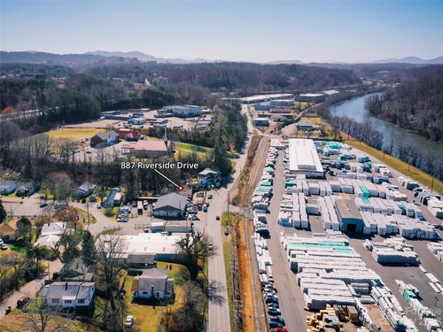 887 Riverside Dr, Woodfin, NC, 28804-3221 | Card Image