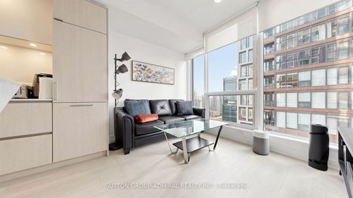 3011-35 Mercer St, Toronto, ON, M5V0V1 | Card Image