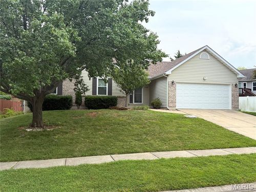 174 Stage Coach Landing Dr, Saint Peters, MO, 63376-4251 | Card Image