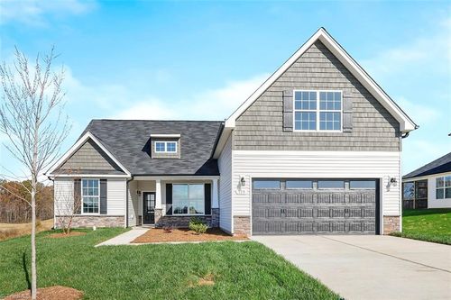 125 Rocky Maple Dr, King, NC, 27021-9357 | Card Image