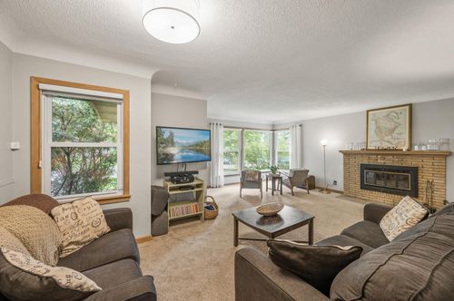 3912 Jersey Ave N, Crystal, MN, 55427-1451 | Card Image
