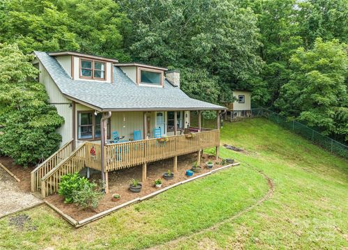 296 Matthew Ln, Canton, NC, 28716-8904 | Card Image