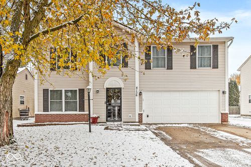 8136 Amble Way, Indianapolis, IN, 46237-8211 | Card Image