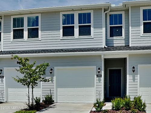 590 Holly Lakes Dr, Orange Park, FL, 32073-6801 | Card Image
