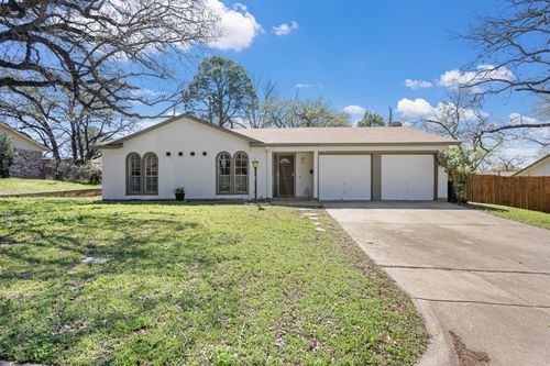 7212 Norma St, Fort Worth, TX, 76112-5826 | Card Image
