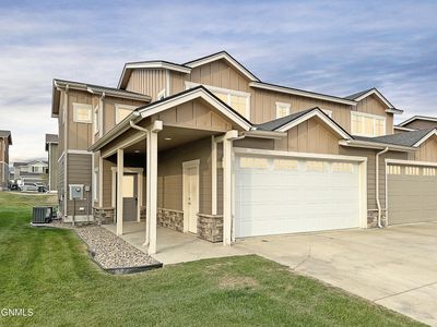 2716 27th Street W, Townhouse with 3 bedrooms, 2 bathrooms and null parking in Williston ND | Image 1