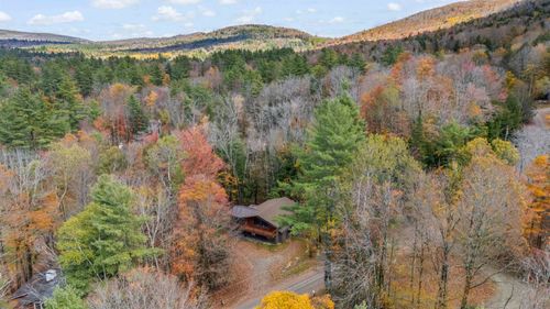 217 Magic Cir, Londonderry, VT, 05148-9712 | Card Image