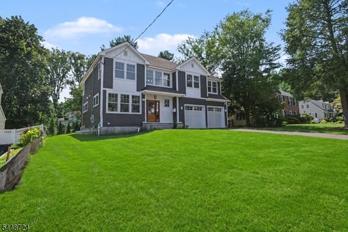 21 Valemont Way, Summit, NJ, 07901-3322 | Card Image