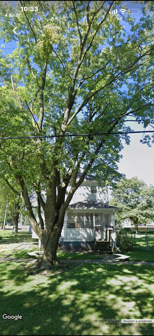 312 N Central St, Gilman, IL, 60938-1221 | Card Image