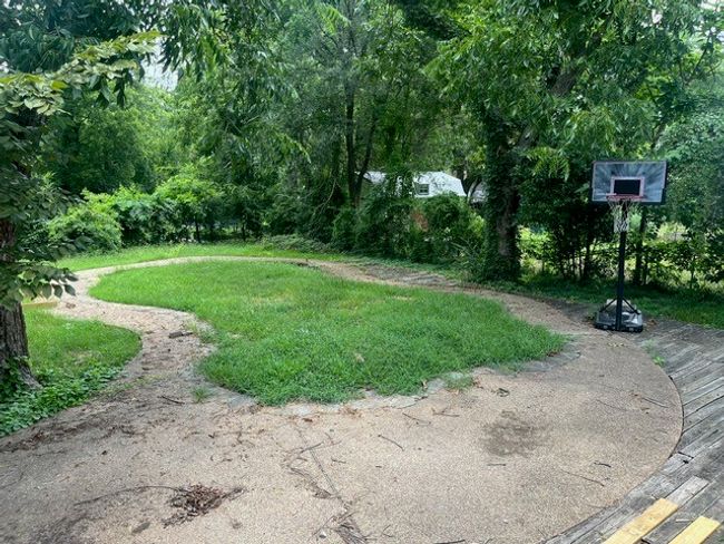 View of yard | Image 34
