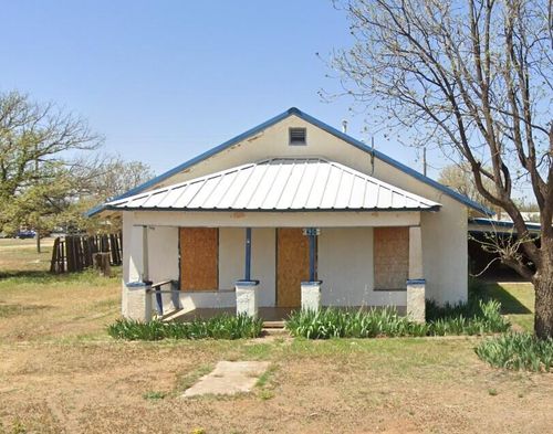 430 S Emerald St, Crosbyton, TX, 79322-3132 | Card Image