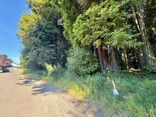 024 Moore Ave, Eureka, CA, 95501 | Card Image