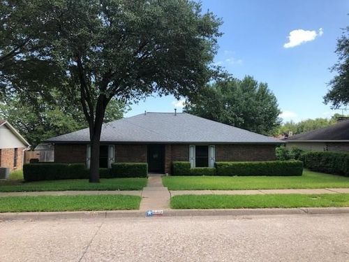225 Los Santos Dr, Garland, TX, 75043-3102 | Card Image