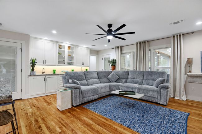 1405 N Wharton St, House other with 5 bedrooms, 2 bathrooms and null parking in Sherman TX | Image 10