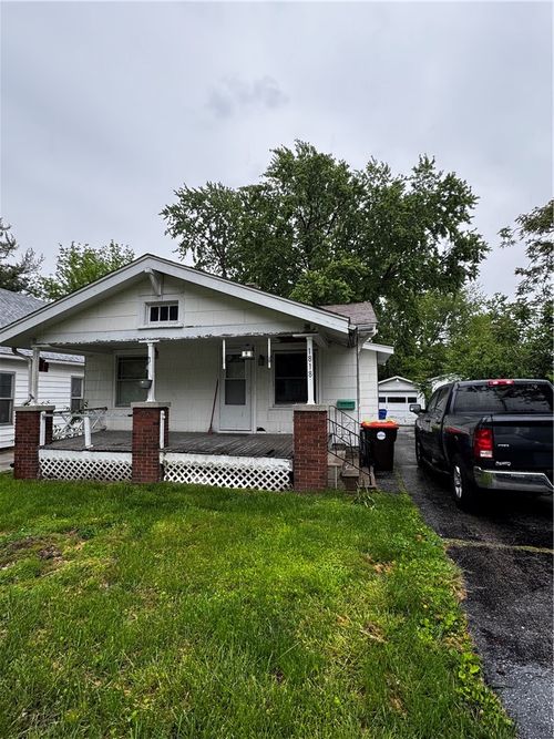 1818 N Maple Ave, Decatur, IL, 62526-3820 | Card Image