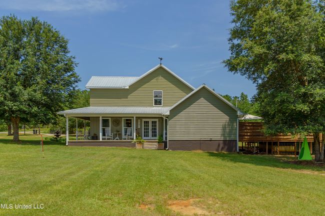 Side and Back of Home | Image 36