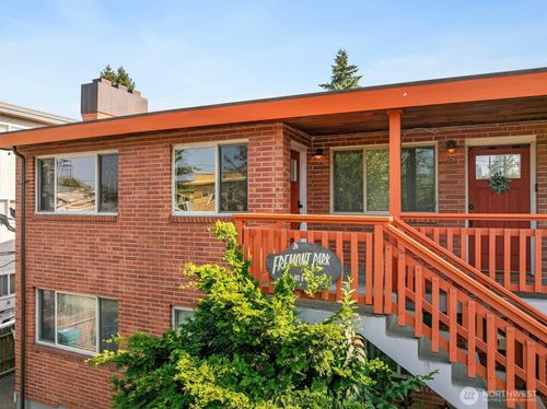 unit-6-461 N 45th St, Seattle, WA, 98103-6470 | Card Image
