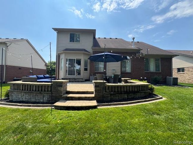 Raised paver patio | Image 4