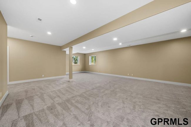 1325 Copper Mountain Dr, House other with 3 bedrooms, 3 bathrooms and 3 parking in Crescent IA | Image 34