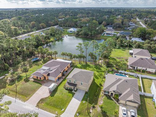 9475 85th St, Vero Beach, FL, 32967-3587 | Card Image
