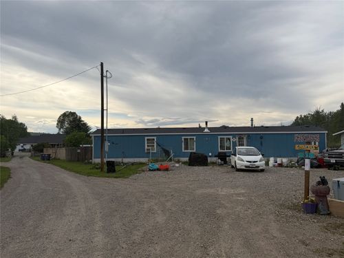 354 Ole Depot Rd, Gallatin Gateway, MT, 59730-8004 | Card Image
