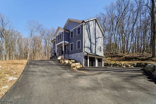 23 Meadow Ln, Sparta, NJ, 07871-3136 | Card Image