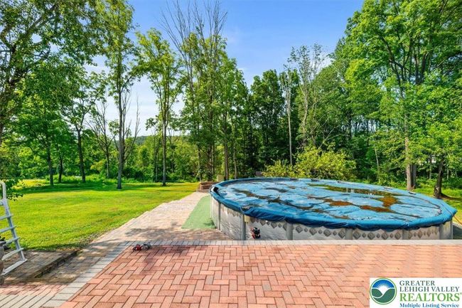 1553 Middle Rd, House other with 4 bedrooms, 5 bathrooms and null parking in Stroudsburg PA | Image 8
