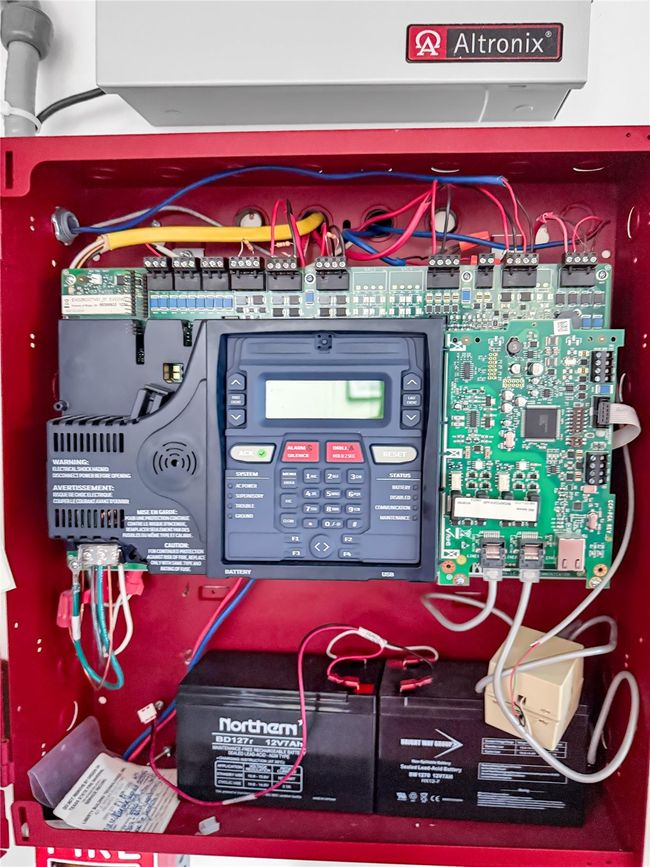 Utilities with a heating unit | Image 40