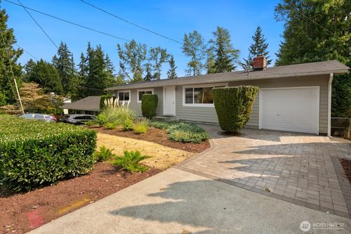 11213 Ne 112th St, Kirkland, WA, 98033-4523 | Card Image