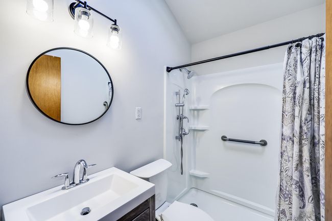 Updated Bath | Image 24