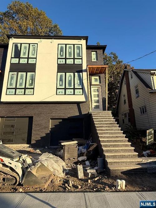 762 Williams Pl, Cliffside Park, NJ, 07010-2120 | Card Image