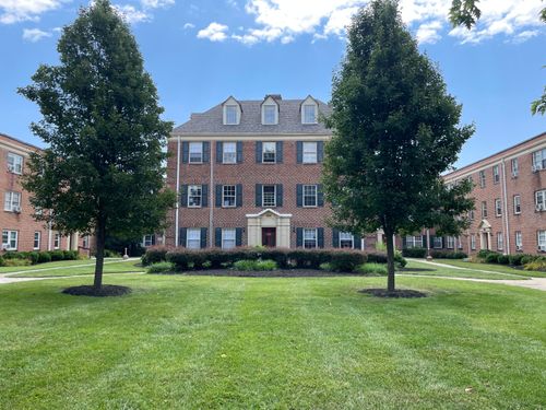 apt-26-1724 Grandin Rd Sw, Roanoke, VA, 24015-2846 | Card Image