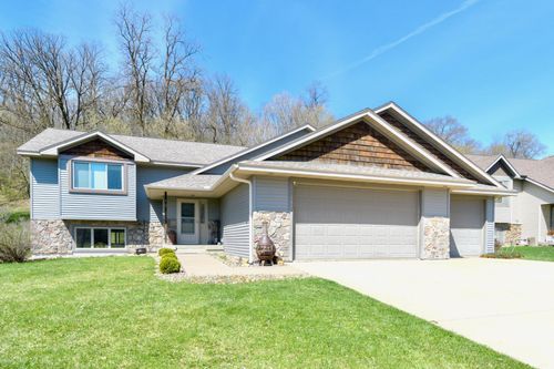 357 Glenmeadow St, River Falls, WI, 54022-6004 | Card Image