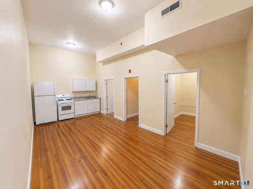 1b-105 Bank Street, Waterbury, CT, 06702 | Card Image