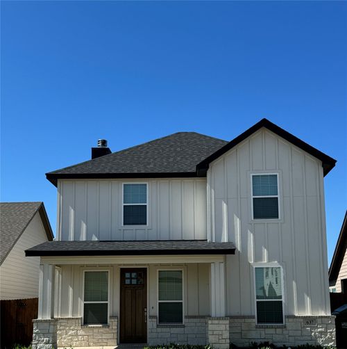637 The Cottages Dr, Godley, TX, 76044-3814 | Card Image