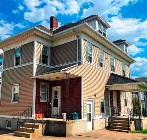 38 Lawrence St, Pawtucket, RI, 02860-2391 | Card Image