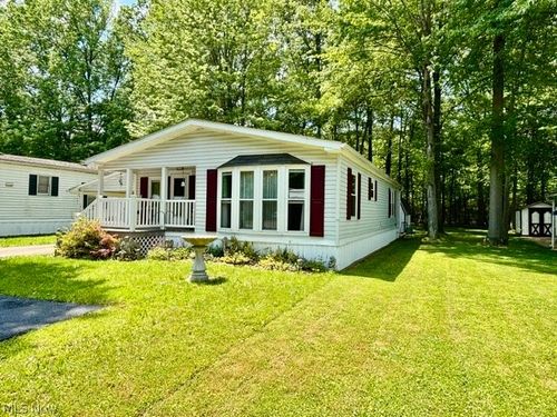 122 Northgate Dr Ne, Warren, OH, 44484-5534 | Card Image