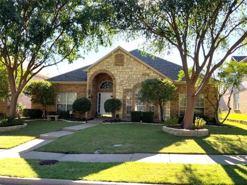 9709 Raven Ln, Irving, TX, 75063-5017 | Card Image