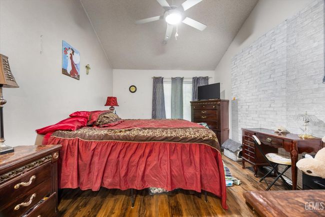APT-5 - 3301 Columbus St, Condo with 3 bedrooms, 2 bathrooms and null parking in Bakersfield CA | Image 16