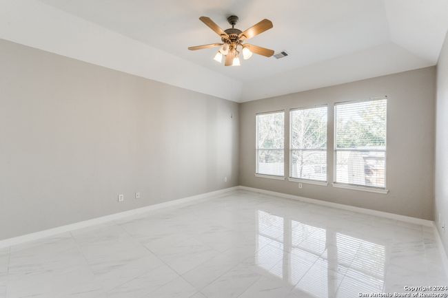 406 Primavera Loop, House other with 4 bedrooms, 4 bathrooms and null parking in Kyle TX | Image 13