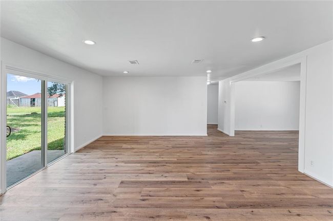 2751 Piper Rd, House other with 3 bedrooms, 2 bathrooms and 2 parking in Pearland TX | Image 34