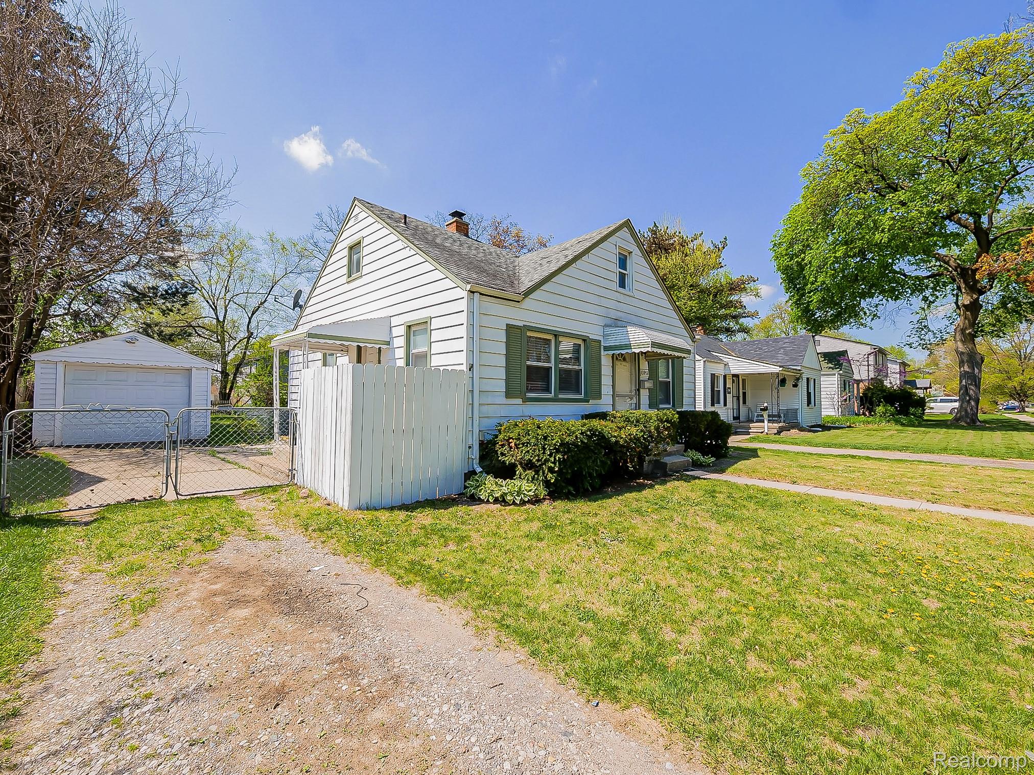 Residential in Redford Charter Township 4