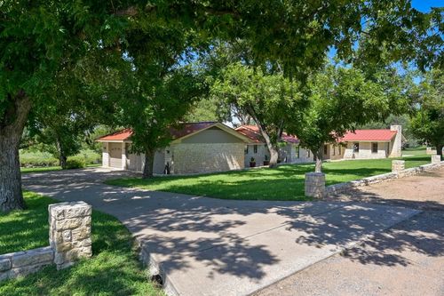 137 County Road 141, Burnet, TX, 78611-4133 | Card Image