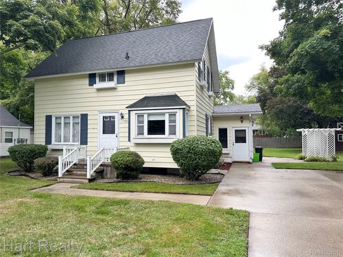 4286 Oak St, Cass City, MI, 48726-1626 | Card Image