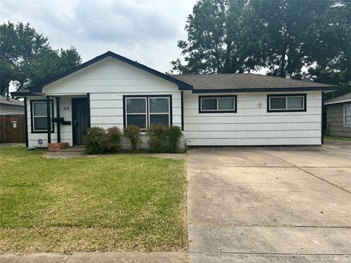 914 Elton St, Houston, TX, 77034-1206 | Card Image