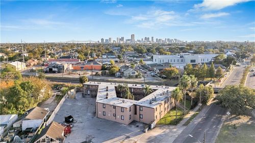 2300 N Broad St, New Orleans, LA, 70122-2972 | Card Image