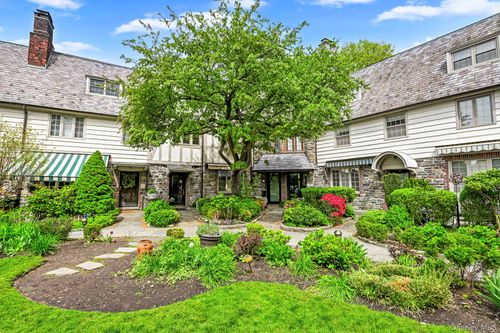 7 Merestone Ter, Bronxville, NY, 10708-3002 | Card Image