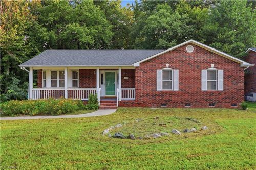 407 Lassiter Dr, High Point, NC, 27265-2405 | Card Image