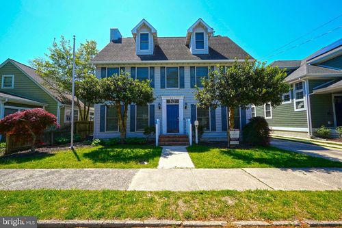 204 Stockley St, REHOBOTH BEACH, DE, 19971-3035 | Card Image
