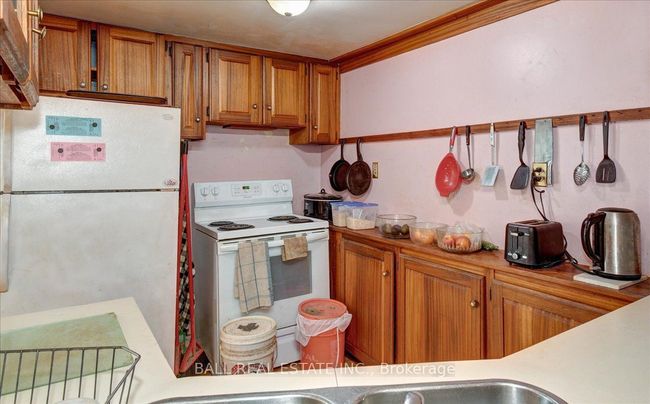 10568 Highway 28, House other with 3 bedrooms, 2 bathrooms and 2 parking in Apsley ON | Image 10